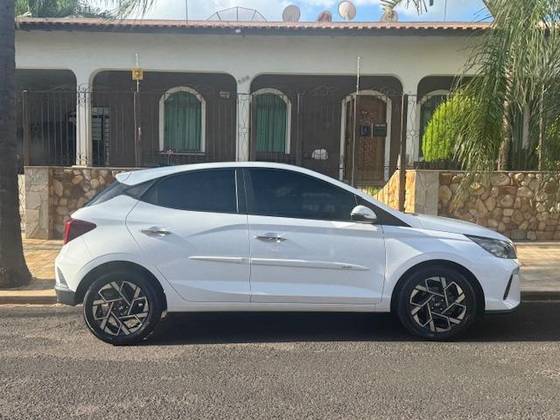 HYUNDAI HB20 1.0 TGDI FLEX PLATINUM PLUS AUTOMÁTICO HYUNDAI HB20 1.0 TGDI FLEX PLATINUM PLUS AUTOMÁTICO